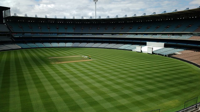 詹姆斯为何 詹姆斯为何